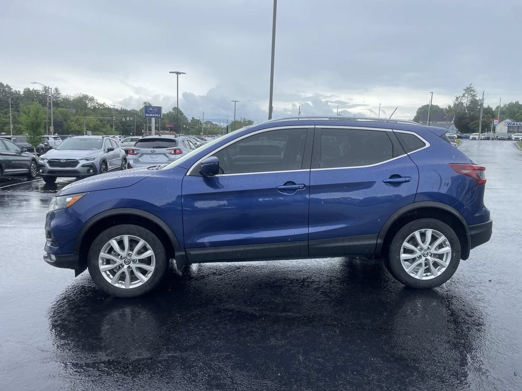 Used 2022 Nissan Rogue Sport SV w/ Technology Package AWD/4WD image 3
