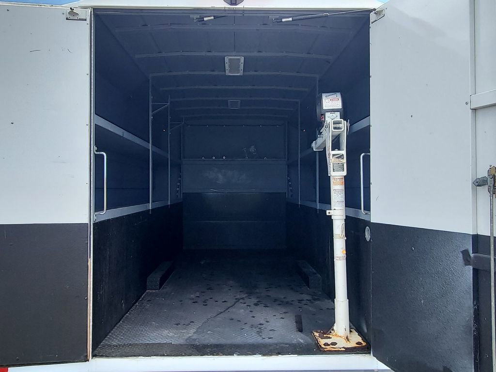 Used 2021 Chevrolet Express 3500 w/ Power Convenience Package RWD image 21