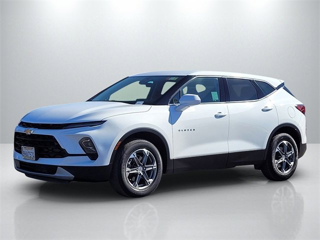 Used 2023 Chevrolet Blazer LT image 3