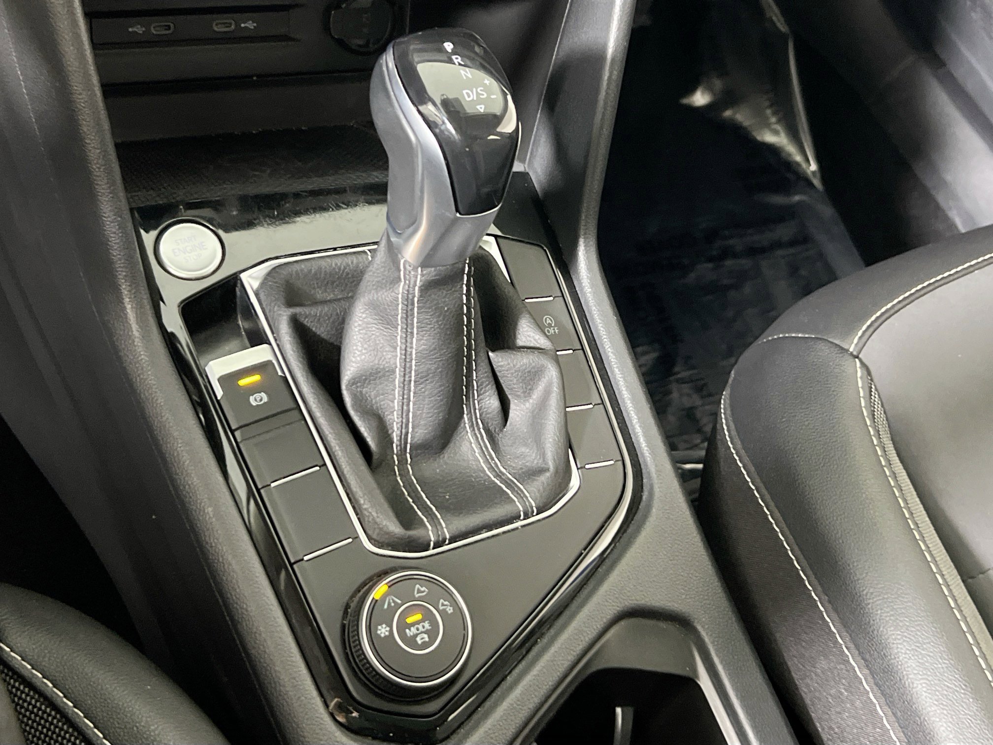 Used 2023 Volkswagen Taos SE image 16