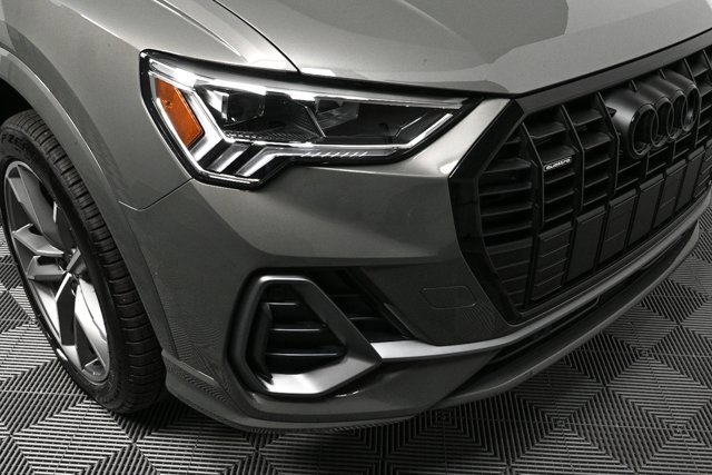 New 2025 Audi Q3 2.0T Premium image 36