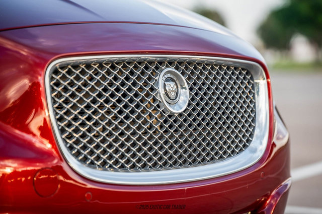 Used 2012 Jaguar XJ image 83