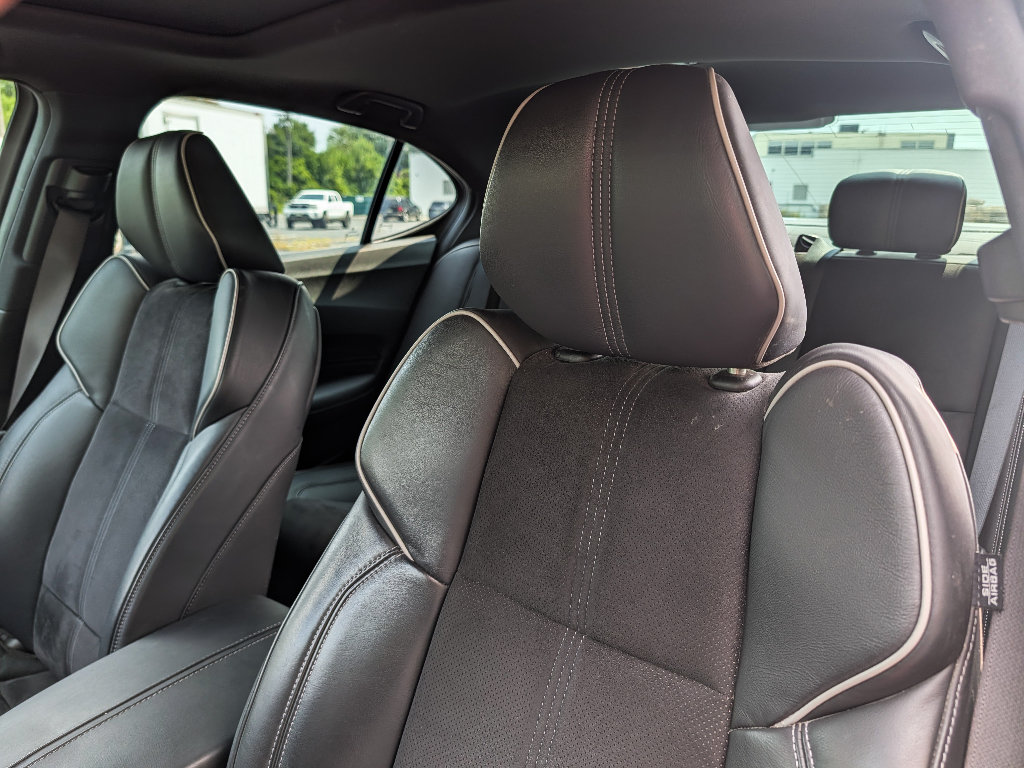 Used 2018 Acura TLX w/ Technology & A-SPEC Package AWD/4WD image 15