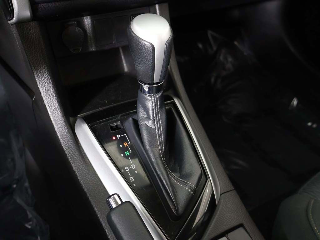Used 2019 Toyota Corolla LE FWD image 42