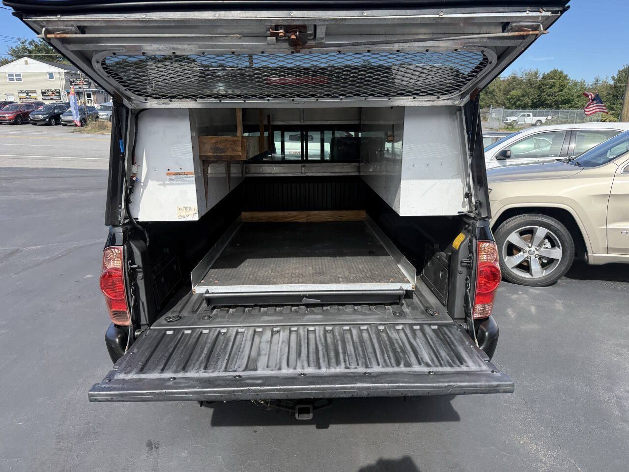 Used 2012 Toyota Tacoma 4x4 Regular Cab image 32