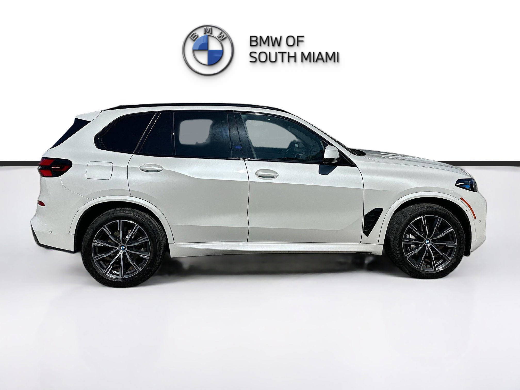 Certified 2024 BMW X5 sDrive40i w/ M Sport Package image 8