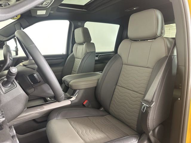 New 2025 Chevrolet Silverado 2500 ZR2 w/ Technology Package image 24