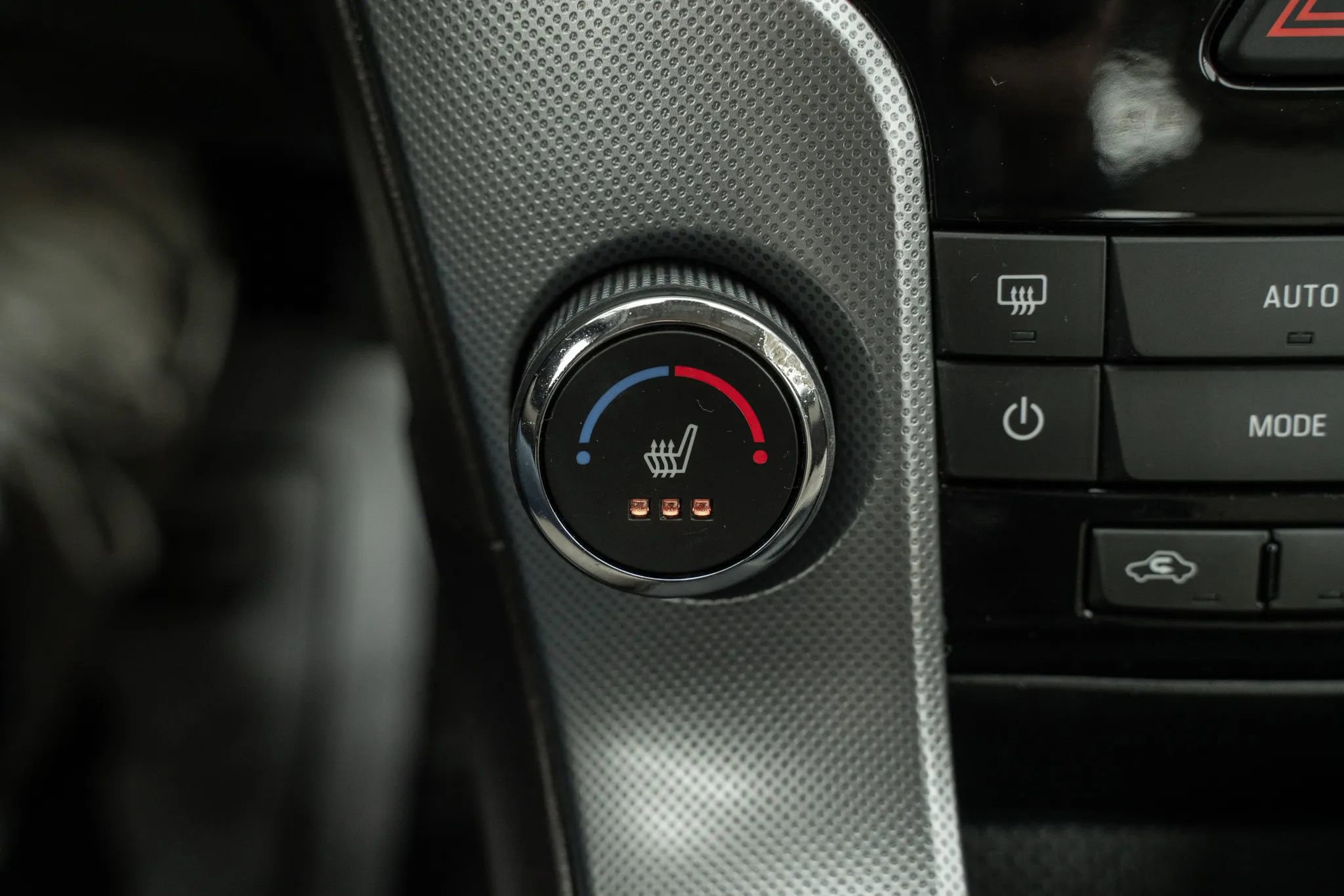 Used 2013 Chevrolet Cruze LTZ FWD image 20
