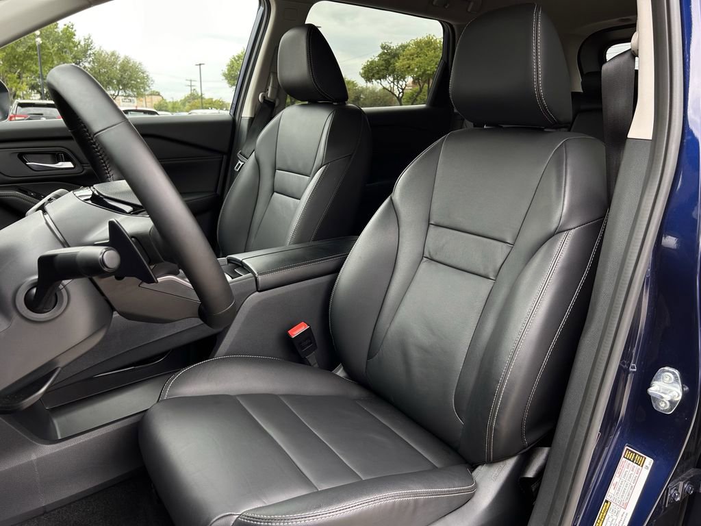 Used 2026 Nissan Rogue SL AWD/4WD image 26