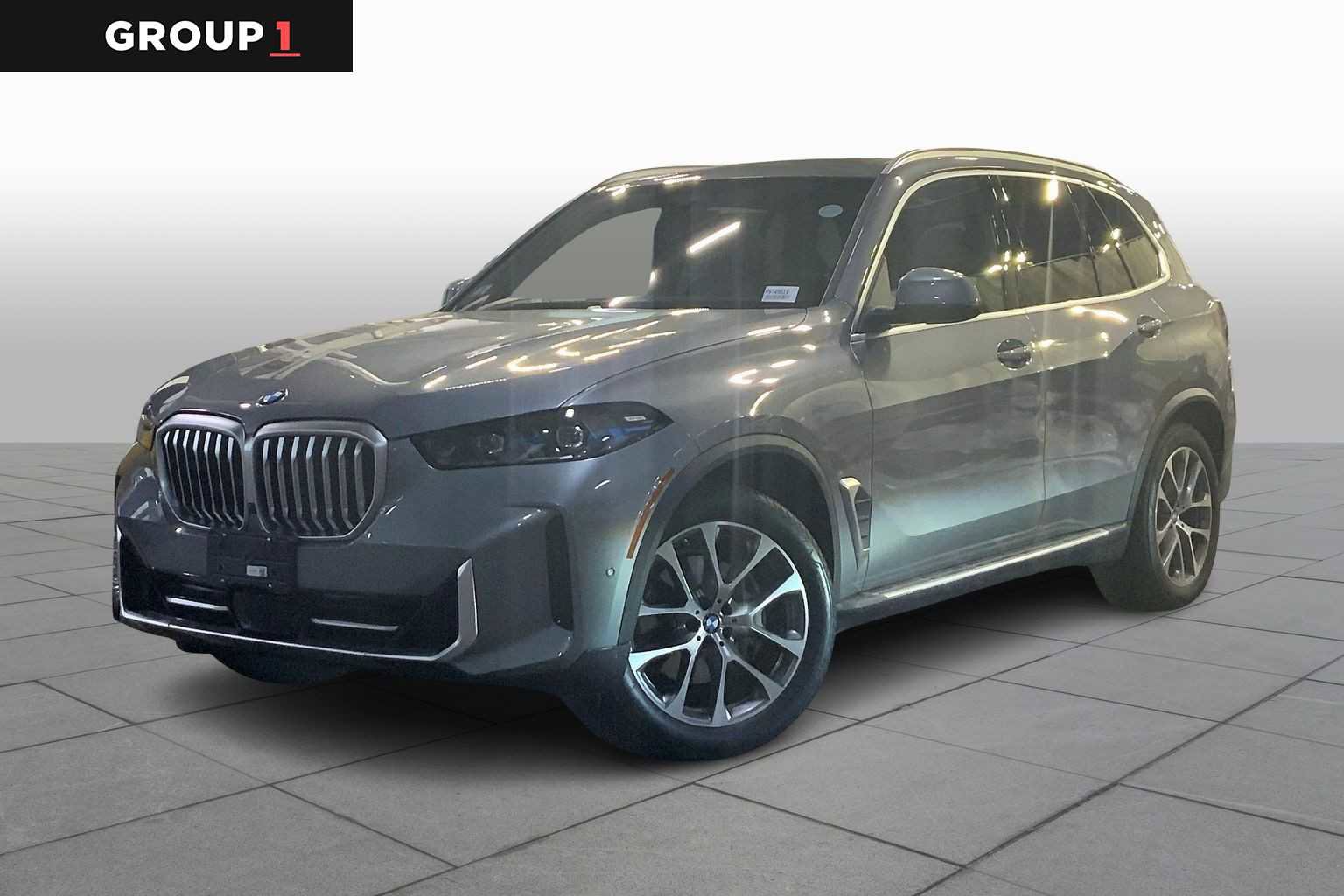 Used 2024 BMW X5 xDrive40i w/ Premium Package image 1