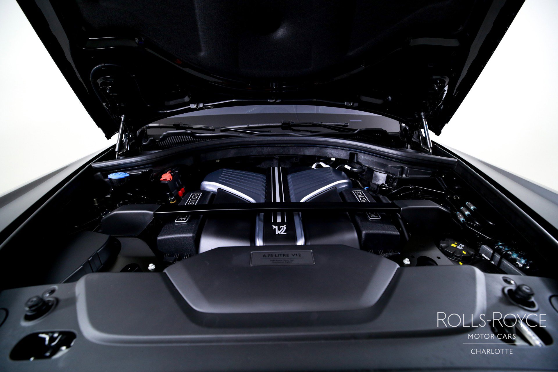 New 2026 Rolls-Royce Cullinan Black Badge image 39