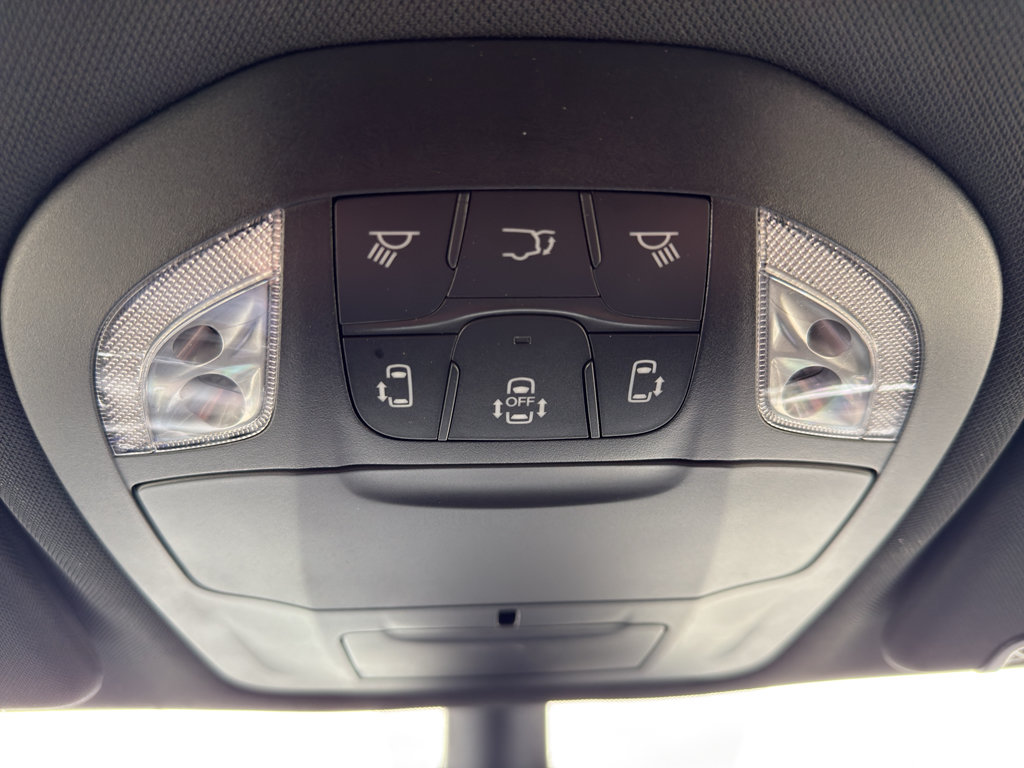 New 2026 Chrysler Pacifica Select FWD image 21
