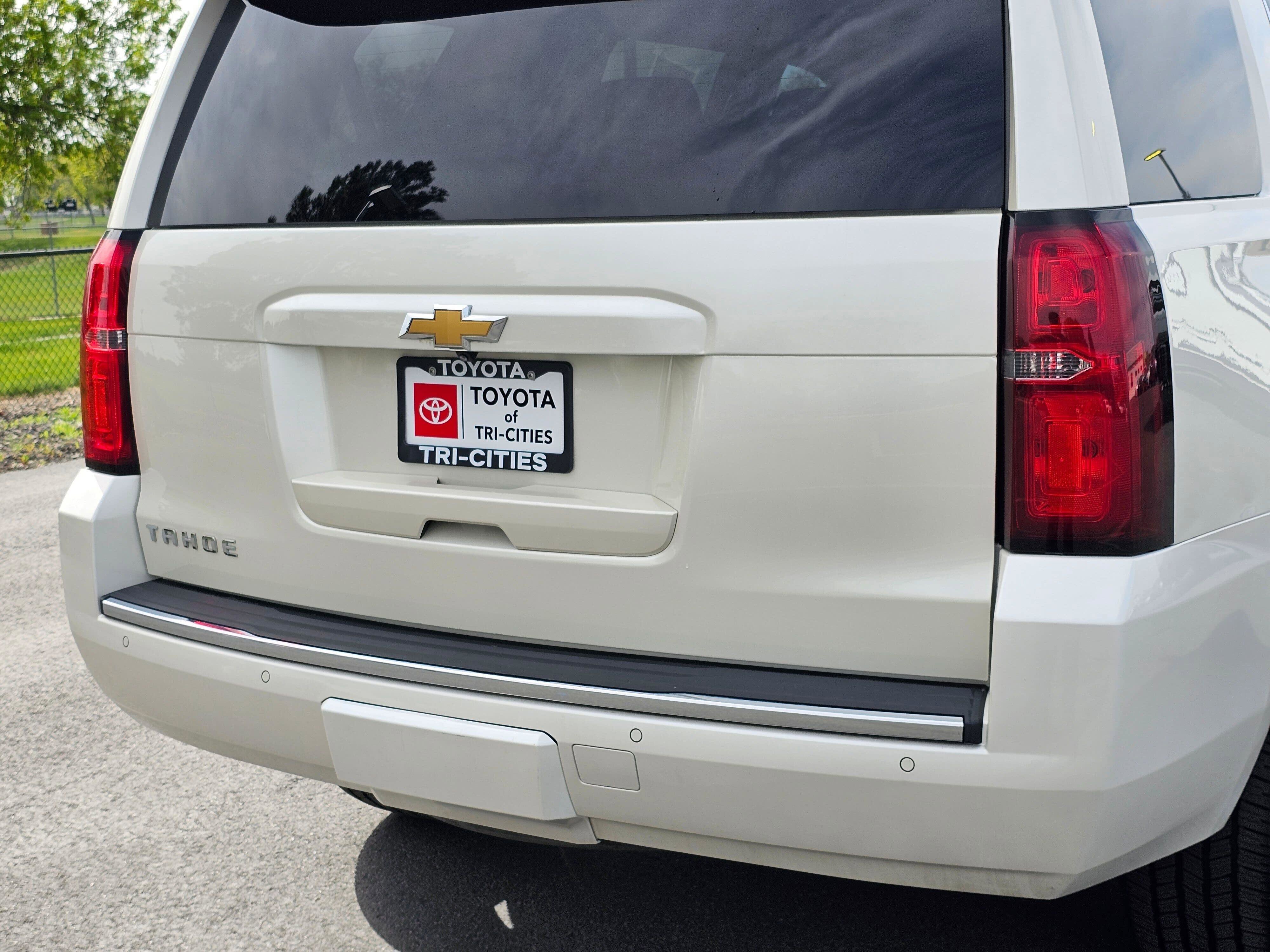 Used 2015 Chevrolet Tahoe LTZ AWD/4WD image 13