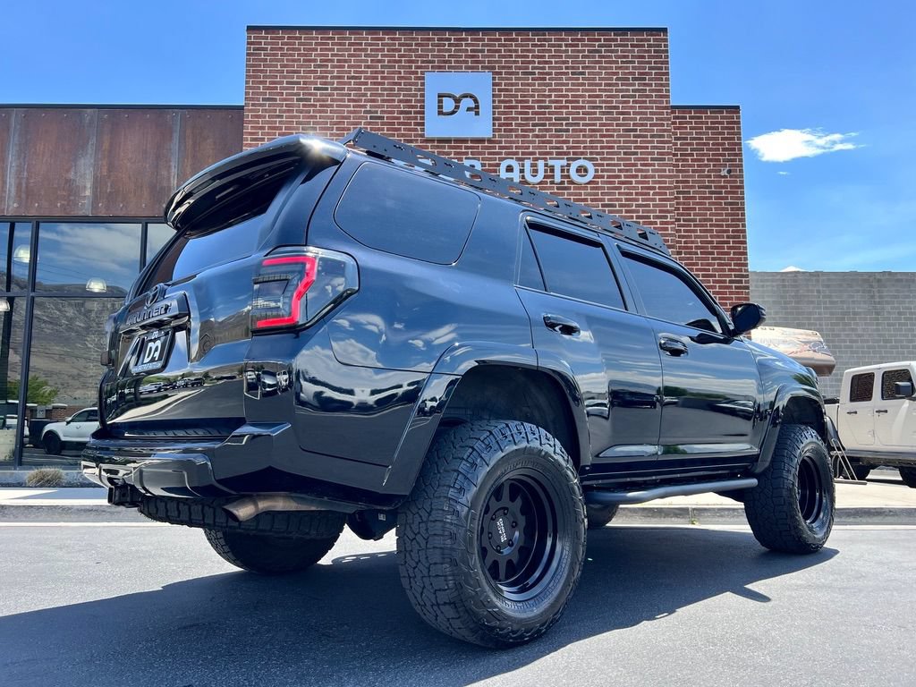 Used 2022 Toyota 4Runner TRD Off-Road Premium w/ Moonroof Package AWD/4WD image 6