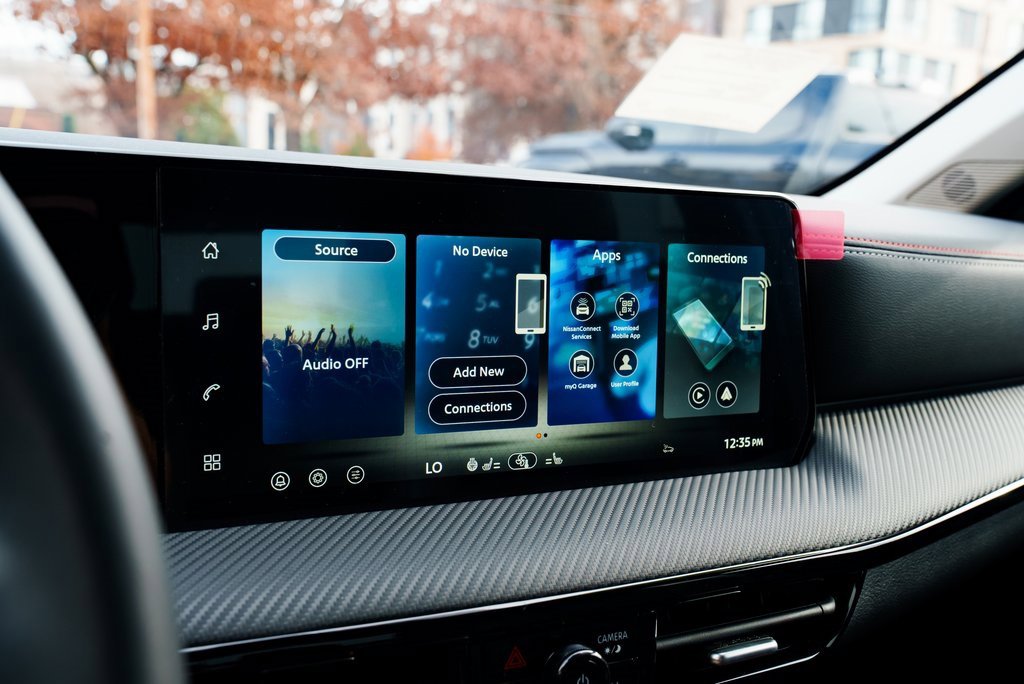 New 2026 Nissan Kicks SR w/ SR Premium Package image 12