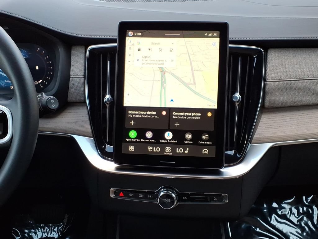 Certified 2026 Volvo XC90 B6 Plus AWD/4WD image 16
