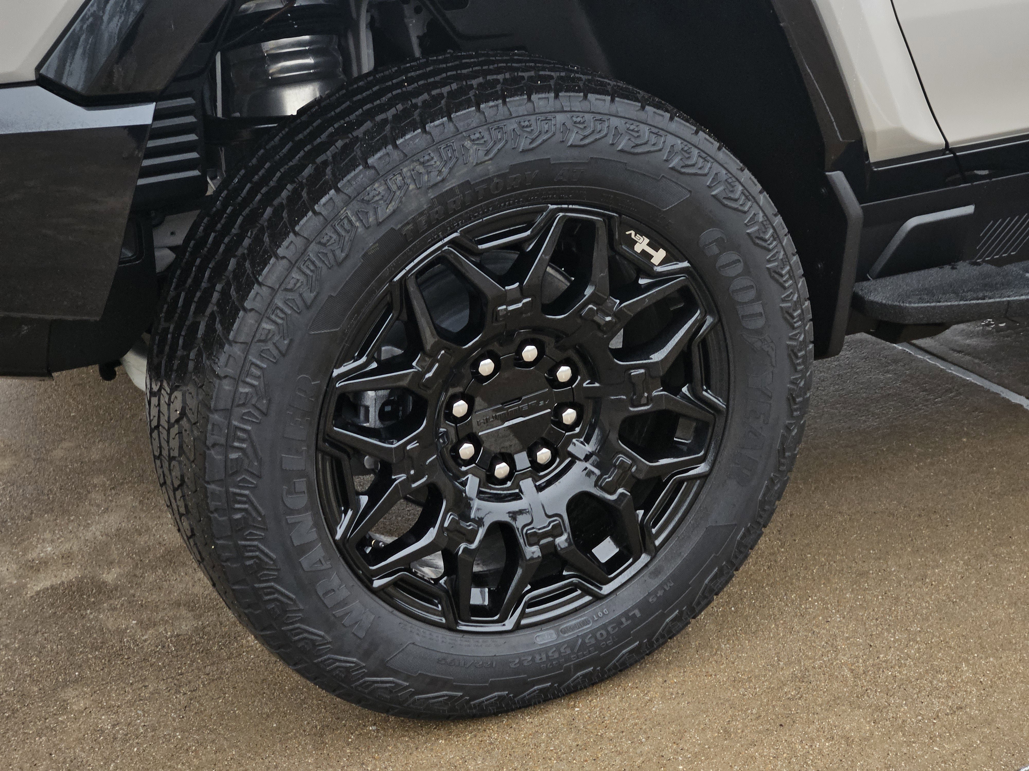 New 2026 GMC Hummer EV SUV AWD/4WD image 8