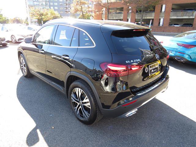 Used 2025 Mercedes-Benz GLA 250 4MATIC image 2