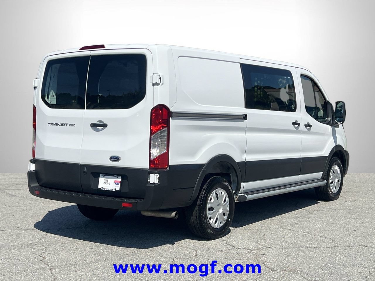 Used 2025 Ford Transit 250 Low Roof w/ Exterior Upgrade Package RWD image 3