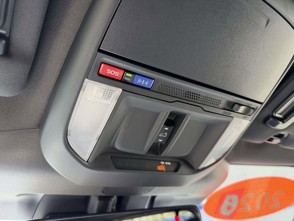 Used 2025 Subaru Forester Sport image 33