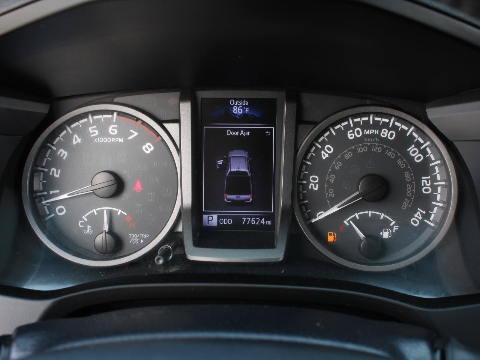 Used 2019 Toyota Tacoma TRD Off-Road AWD/4WD image 9