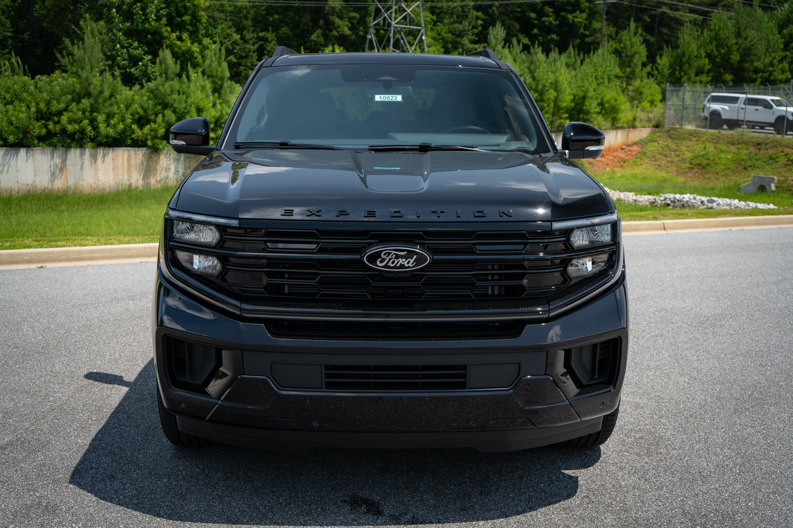 New 2026 Ford Expedition Platinum w/ Stealth Performance Package AWD/4WD image 8