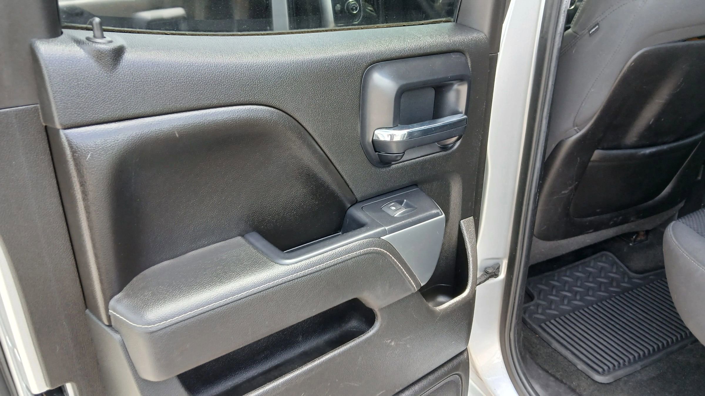 Used 2014 Chevrolet Silverado 1500 LT w/ All Star Edition RWD image 12