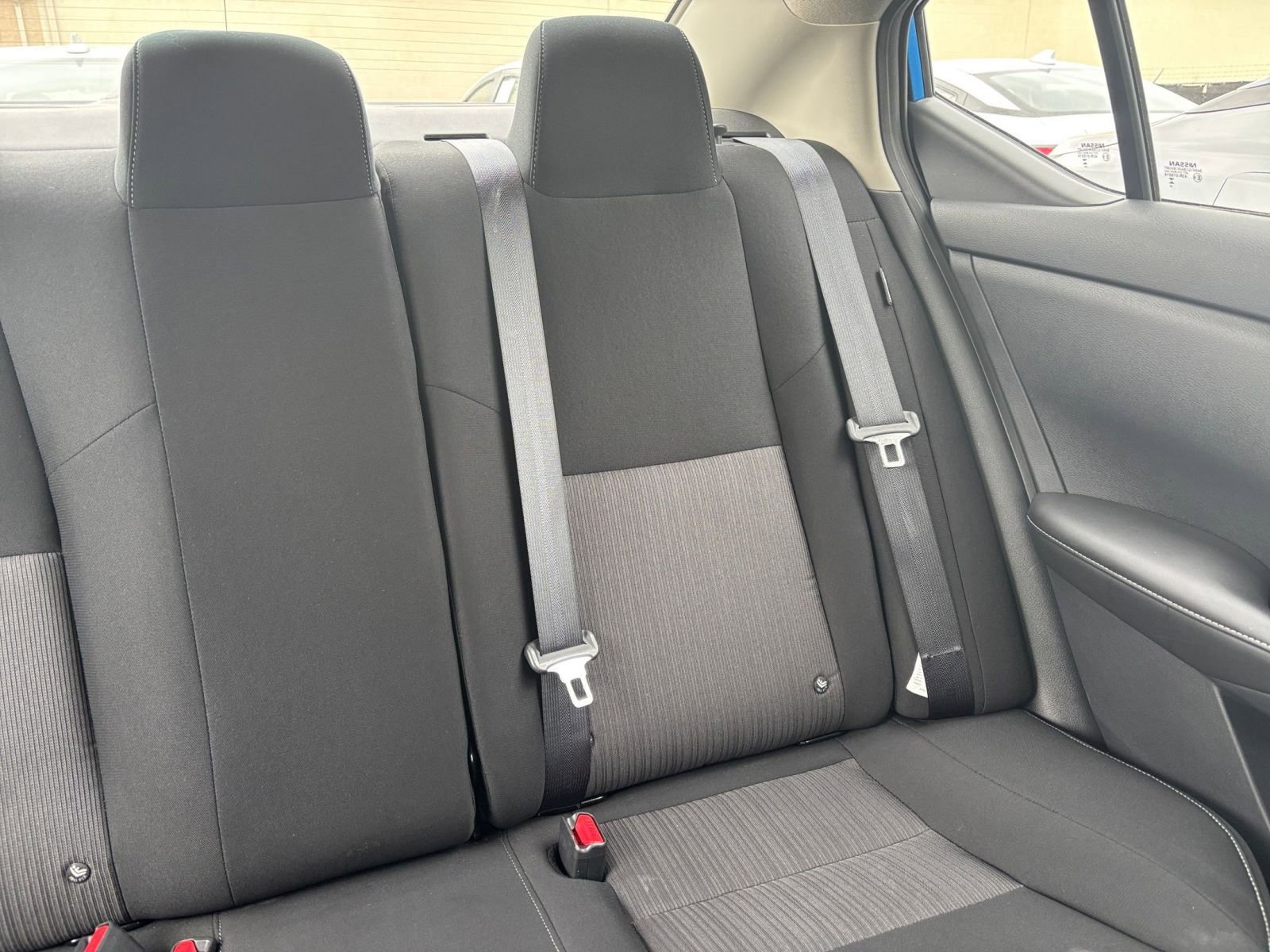Used 2025 Nissan Sentra SV FWD image 35