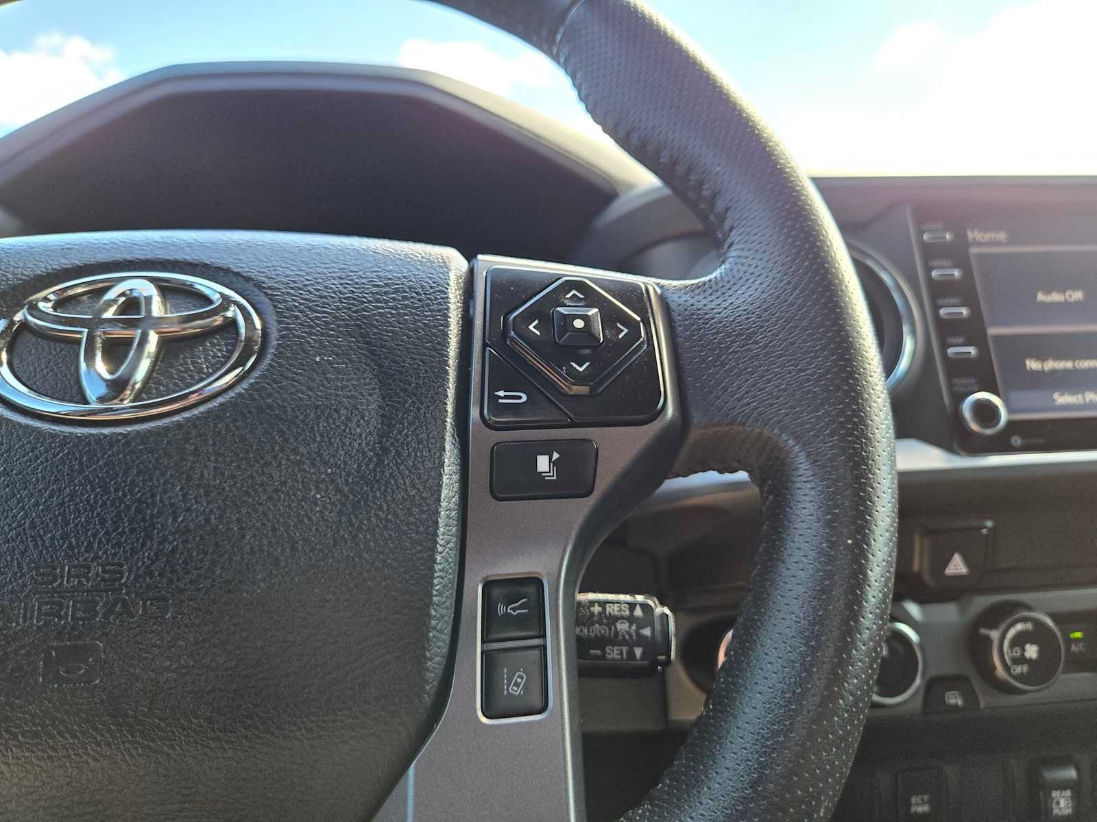 Certified 2020 Toyota Tacoma TRD Off-Road AWD/4WD image 34