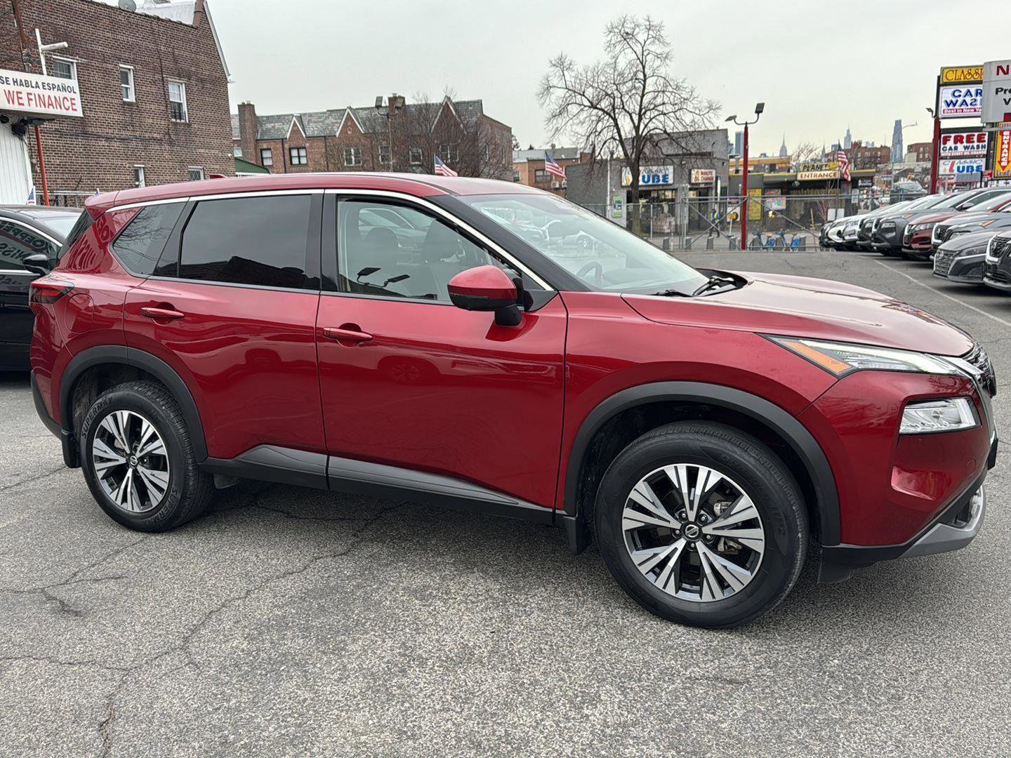 Used 2021 Nissan Rogue SV image 12