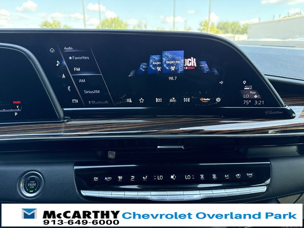 Used 2021 Cadillac Escalade ESV Premium Luxury w/ LPO, Illumination Package image 29