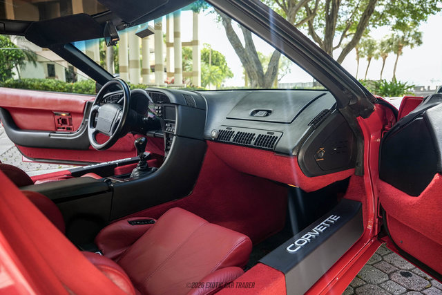 Used 1992 Chevrolet Corvette ZR-1 RWD image 46