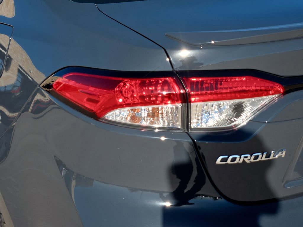 Certified 2025 Toyota Corolla SE image 6