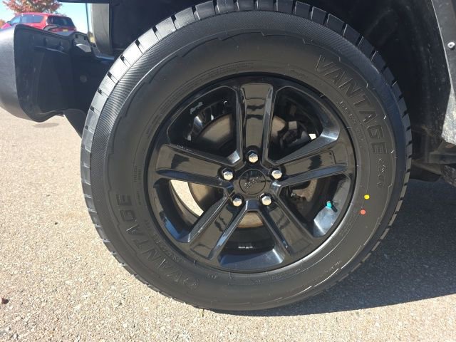 Used 2022 Jeep Wrangler Unlimited Sahara image 13