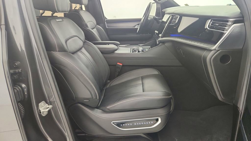 Used 2022 Jeep Grand Wagoneer Series II image 46