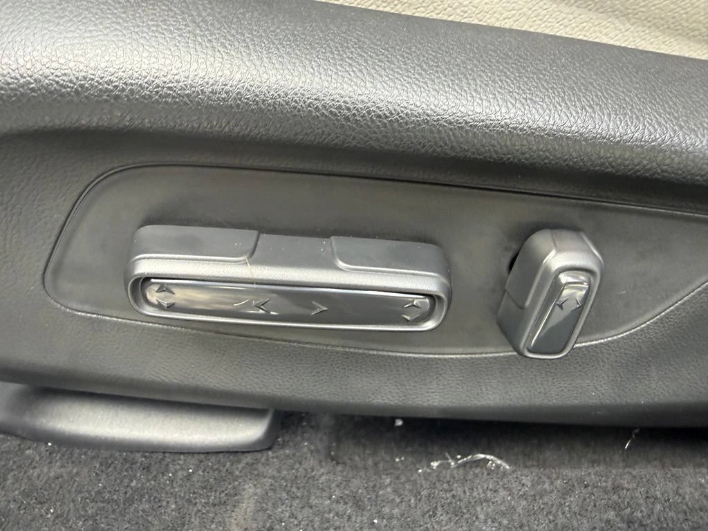 New 2027 Honda HR-V EX-L image 10