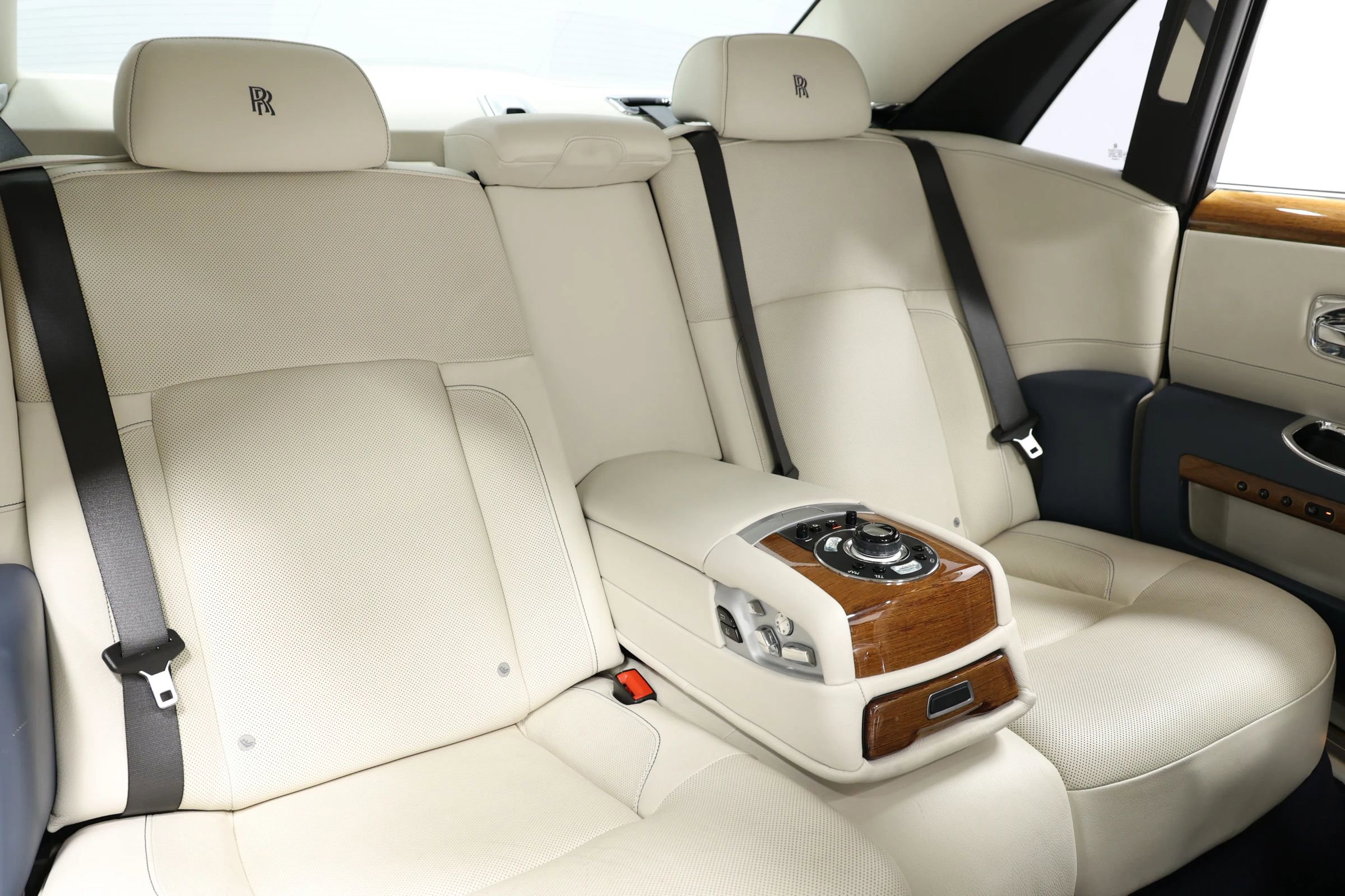 Used 2011 Rolls-Royce Ghost image 71