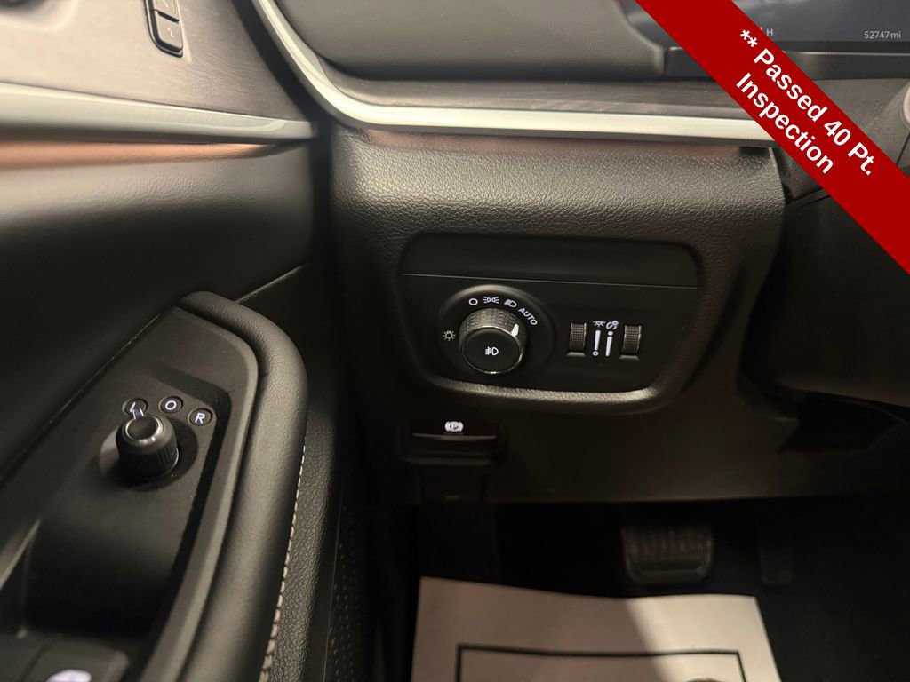 Used 2024 Jeep Grand Cherokee Limited w/ Black Appearance Package AWD/4WD image 18