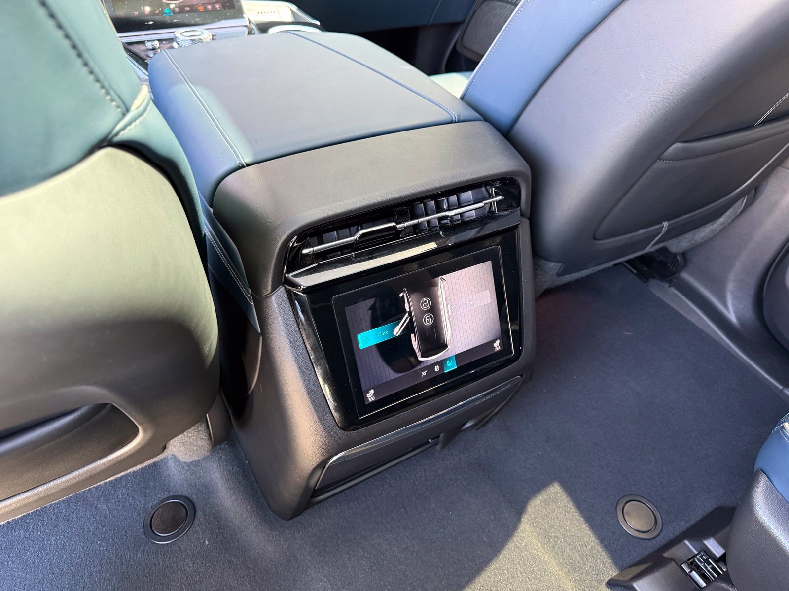 Used 2025 Cadillac Escalade IQ Sport 2 AWD/4WD image 42