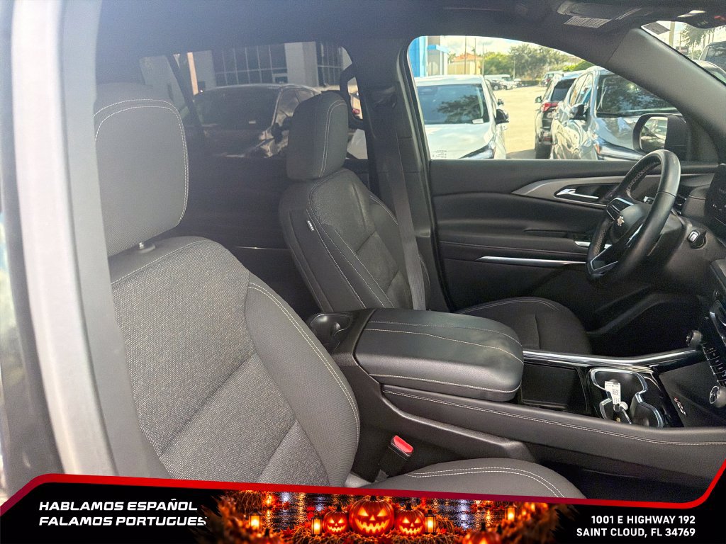 Used 2025 Chevrolet Traverse LT AWD/4WD image 29