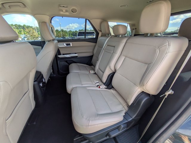 Certified 2023 Ford Explorer Limited w/ Equipment Group 301A RWD image 14