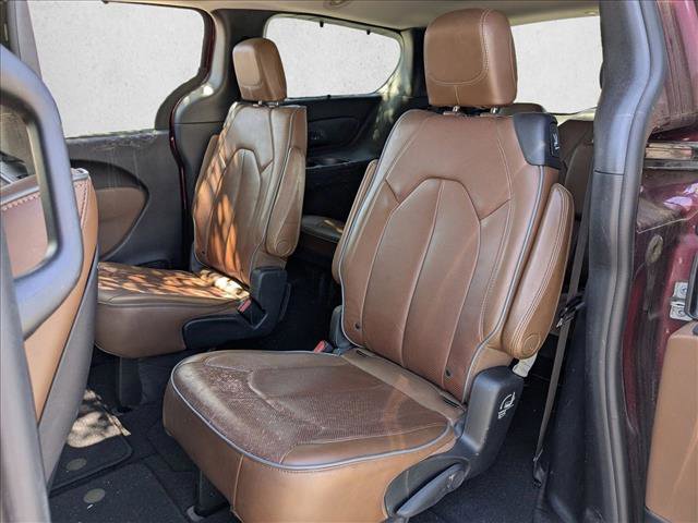 Used 2017 Chrysler Pacifica Limited w/ UConnect Theater Package image 13