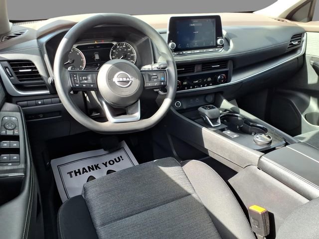 Used 2023 Nissan Rogue SV image 6