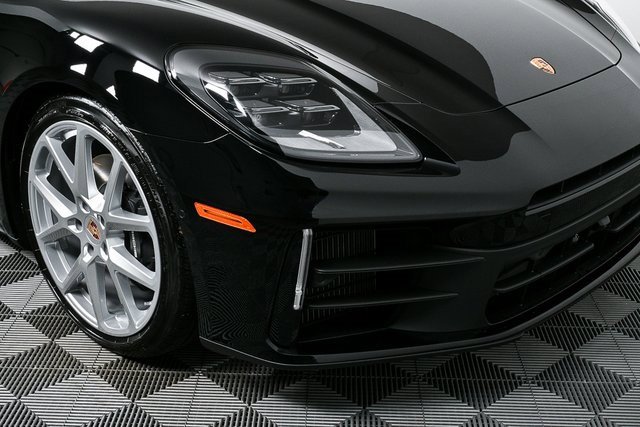 New 2025 Porsche Panamera 4 image 37
