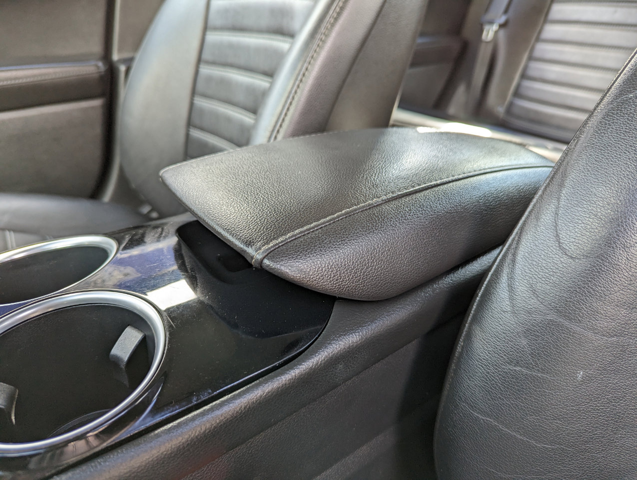 Used 2014 Ford Fusion Energi SE w/ Driver Assist Package image 26