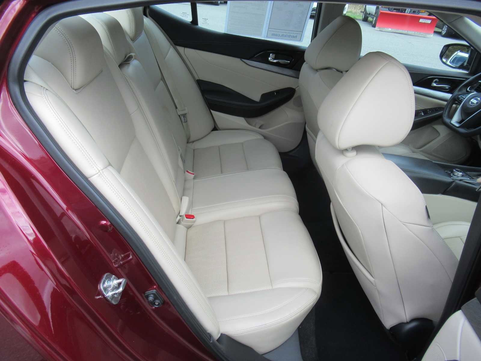 Used 2018 Nissan Maxima 3.5 SV image 19