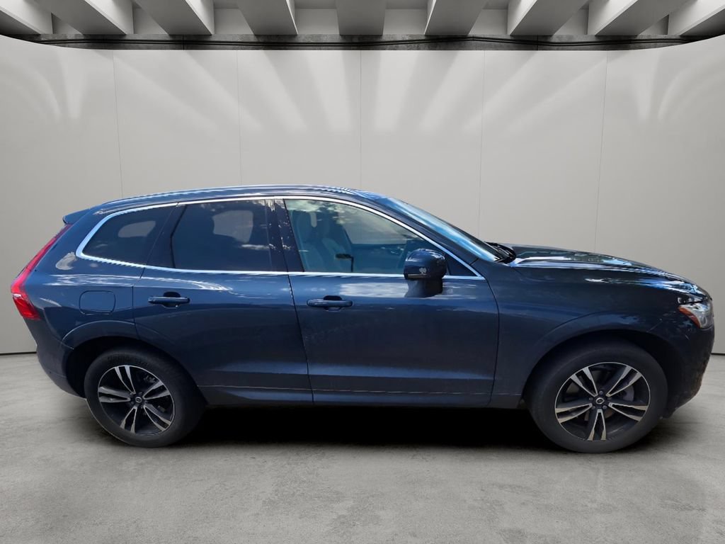 Used 2019 Volvo XC60 T8 Momentum w/ Advanced Package AWD/4WD image 9