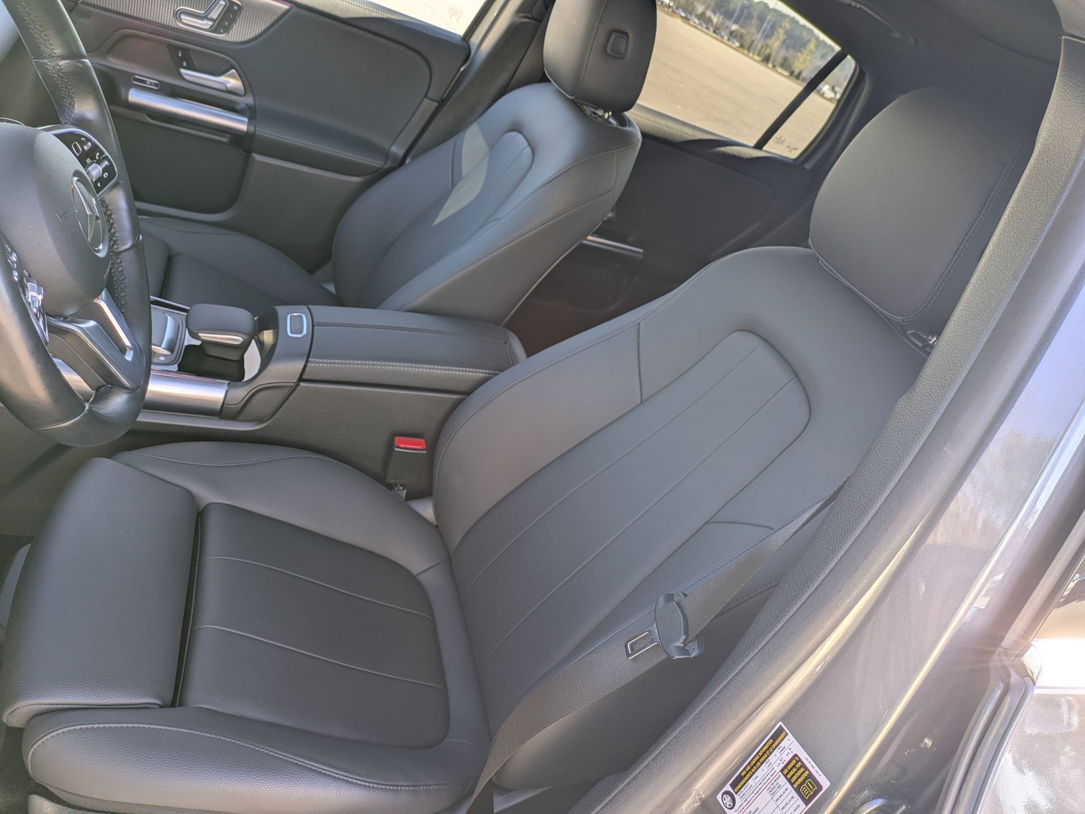 Used 2023 Mercedes-Benz GLA 250 4MATIC image 19