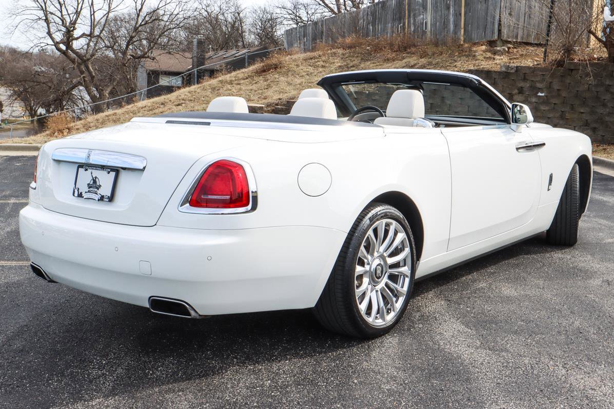 Used 2019 Rolls-Royce Dawn image 18