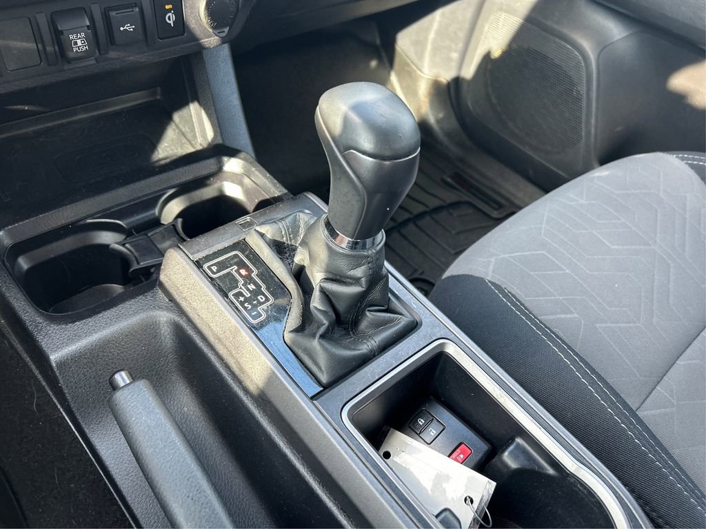 Used 2022 Toyota Tacoma 4x4 Double Cab image 31